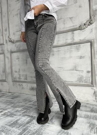 Жіночі сірі джинси кльош1 фото