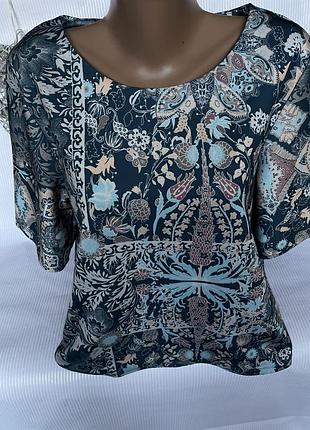 Крута стильна футболка , блуза