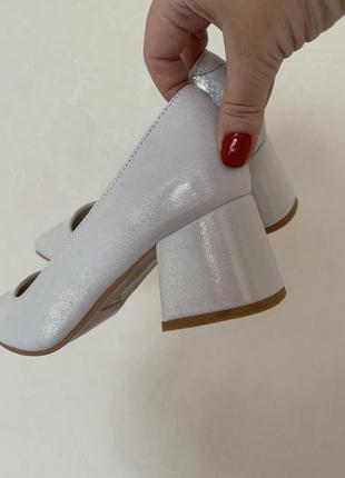 Туфлі жіночі білі перламутрові натуральна шкіра сатин9 фото