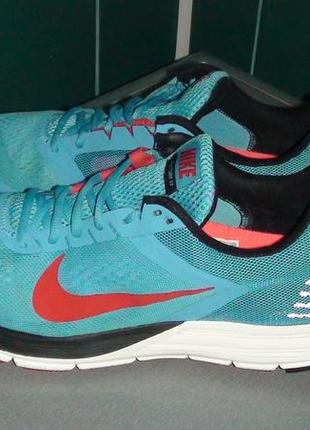 Nike fitsole 2 - бігові кросівки