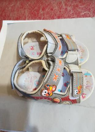 Босоніжки 21р