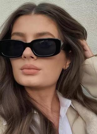 Модні сонцезахисні окуляри окуляри в стилі 90х 🕶