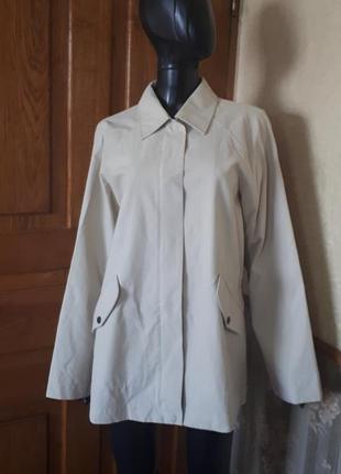 Стильный плащ