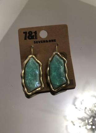 Сережки бірюза як натуральний камінь для літа.