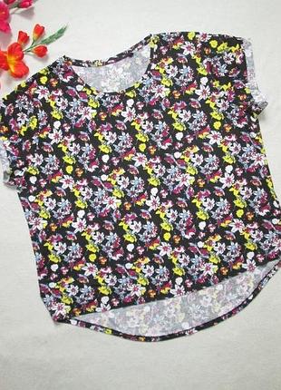 Суперова бавовняна стрейчева футболка батал в квітковий принт мильфлер label be