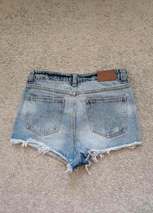 Короткие джинсовые шорты с дырками и потёртостями befree7 фото