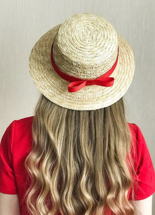 Соломенная шляпа канотье с красным  бантом