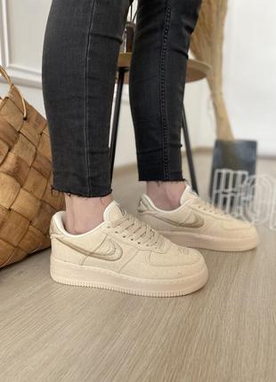 Женские стильные весенние кроссовки nike air force low stussy fossil4 фото