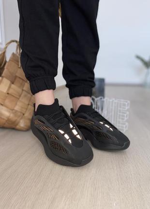 Женские стильные весенние кроссовки adidas yeezy 700 v3 clay brown4 фото