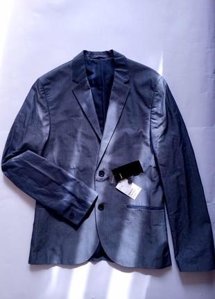 Новый серый пиджак,облегающий крой ,h&m