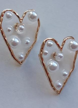 Сережки прозорі сердечка з перловим намистом ексклюзив пусети8 фото