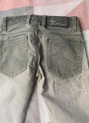 Епатажные джинсы от john galliano3 фото