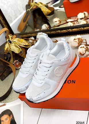 Шкіряні кросівки