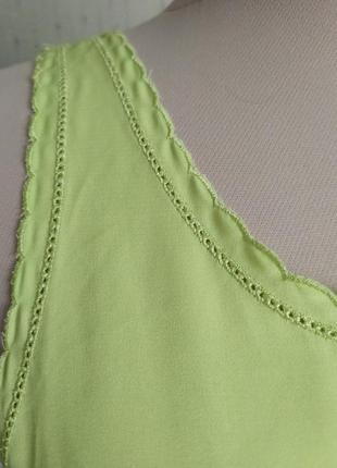 Яркая  маечка 🍋🍏 выбитая красивый волнистый край