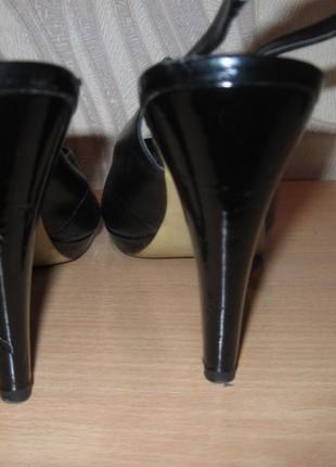 Продам кожаные туфли фирмы franco sarto 40 размера.4 фото