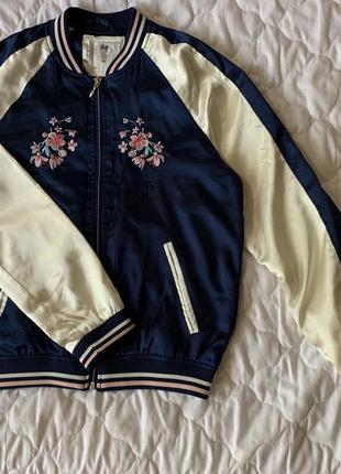 Шикарный бомбер с вышивкой h&m