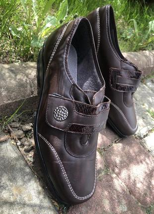 Жіночі туфлі коричневого кольору 36,37 розмір3 фото