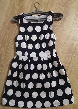 Плаття в горошок