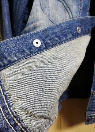 Курточка джинсовая известного бренда.6 фото