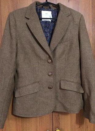 Твідовий піджак