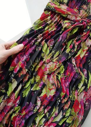 Довгий літній сукні з квітковим принтом в плісировку8 фото