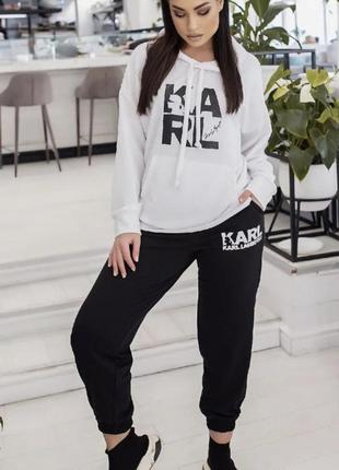 Спорттвний костюм