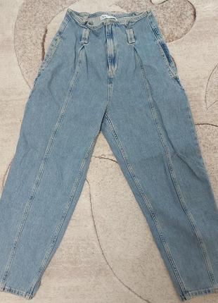 Слоучи джинсы zara
