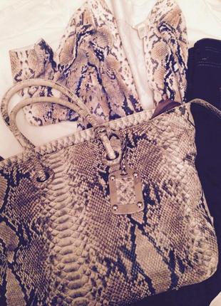 Шикарная змеиная сумочка