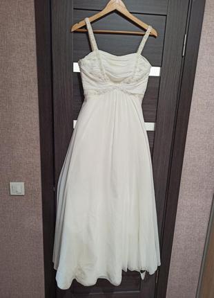 Сукня весільна,випускна 46р(є дефект)