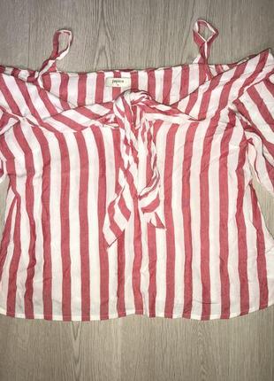 Блуза на літо з відкритими плечима