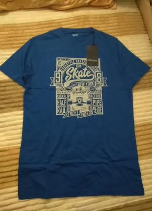 Футболка чоловіча