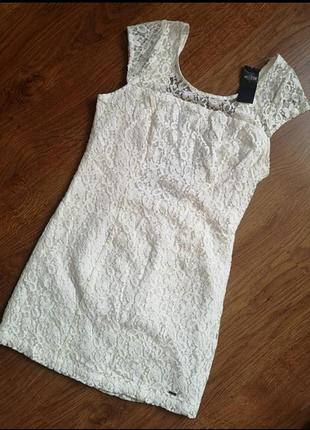 Мереживна сукня