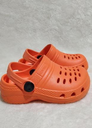 Crocs 2