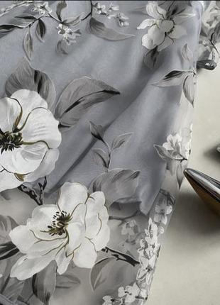 Ніжне делікатне сукню в квітковий принт з органзи7 фото
