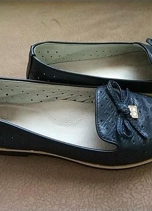 Туфельки,лофери 35 розмір