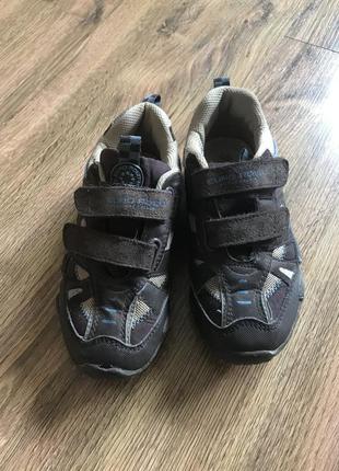 Коричневые кроссовки для мальчика