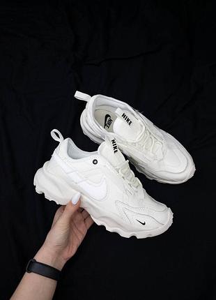 Кроссовки женские   nike