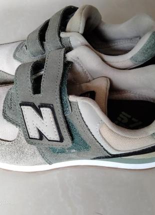 Кросівки new balance