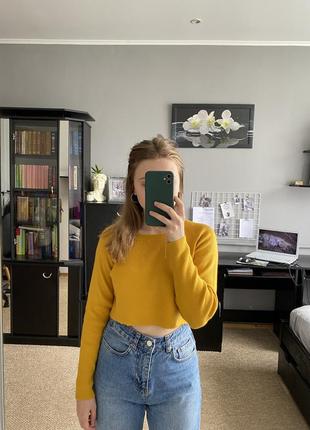 Кроп-светр гірчичного кольору2 фото