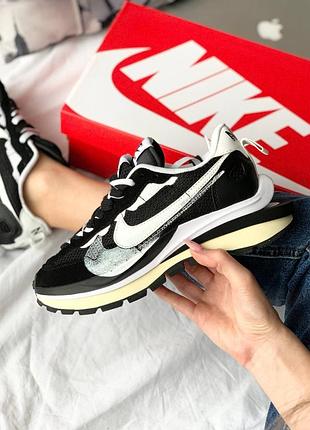 Кроссовки мужские найк nike vaporwaffle sport fuschia x sacai black