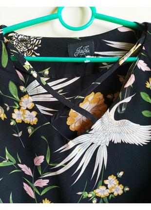 Красивая удлиненная туника блуза в цветочный принт черная кофточка жіноча4 фото