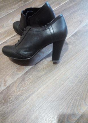 Туфли кожаные закрытые