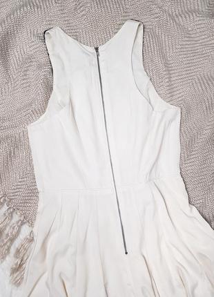 Стильное нарядное платье с вышивкой бисером пышной юбкой4 фото