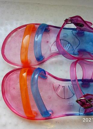 Силиконовые летние мыльницы, р. 25, стелька 14 см