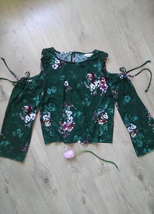 Зелена трикотажна блуза h&m з рукавами і відкритими плечима/квітковий принт/бавовна