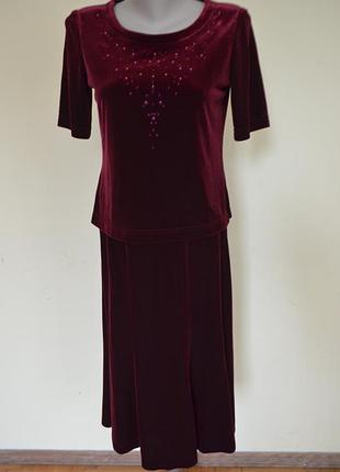 Дуже шикарний оксамитовий якісний костюм колір стиглої вишні