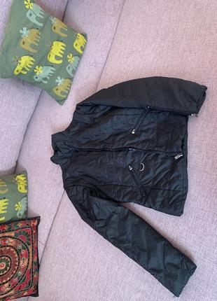 Жіноча куртка -жилетка