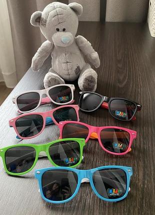 Дитячі сонцезахисні окуляри дитячі окуляри3 фото