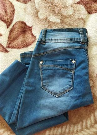 Джинси.