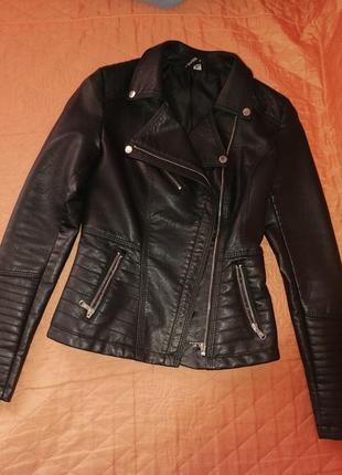 Кожанка жіноча